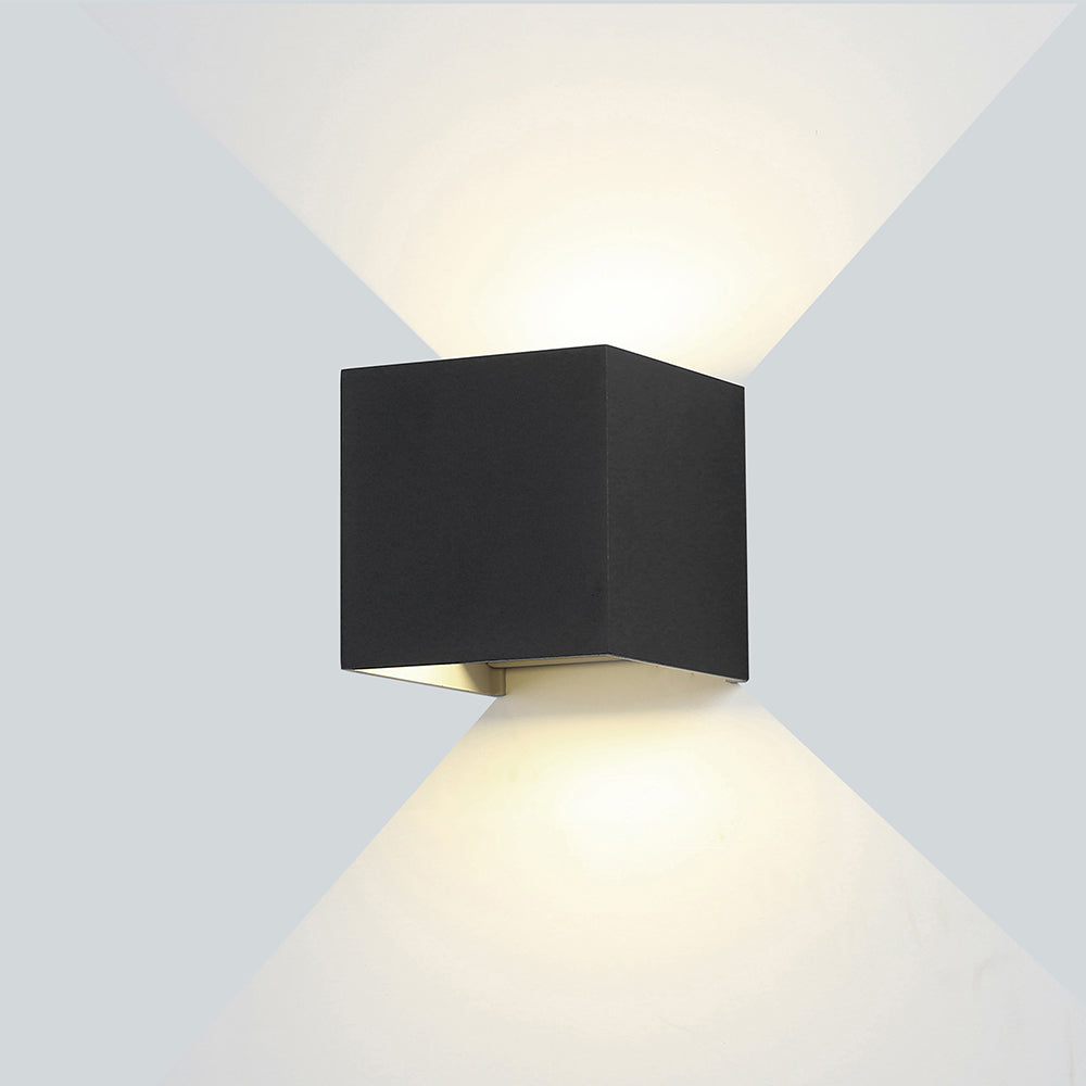 LED Wandleuchte, 12 W, IP54, 1320 lm, 4000K, schwarz.