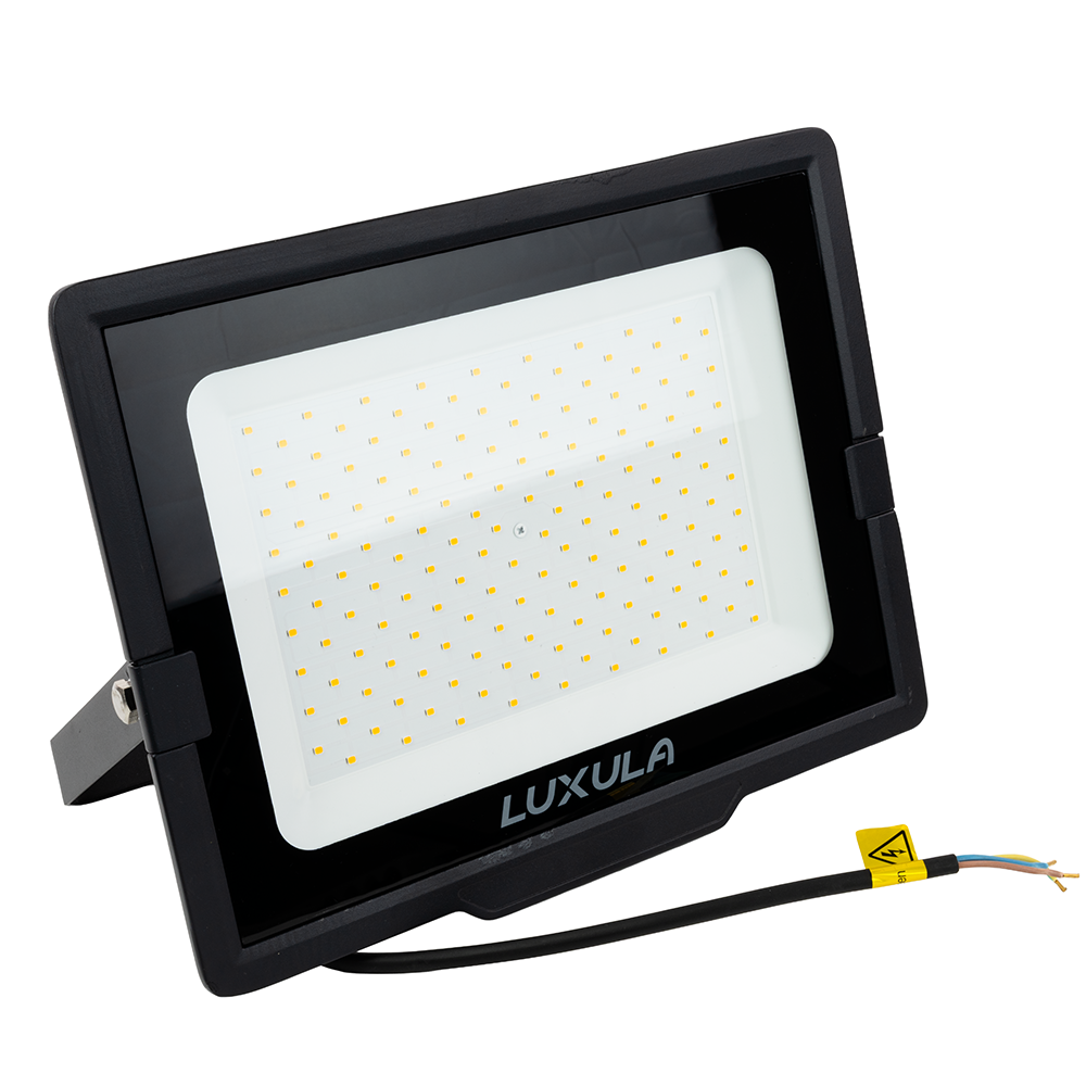 LED-Fluter, 150 W, 3000 K (warmweiß), 15000 lm, schwarz, IP65.
