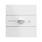 Solar LED Wandleuchte mit drehbarem Lichtkopf und Solarpanel, PIR-Sensor, IP65 und 3 CCT mit Akku, weiß