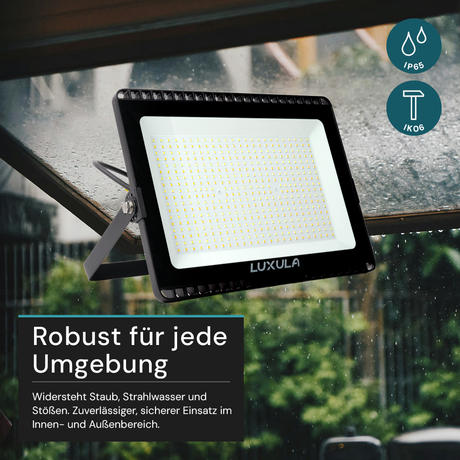 LED CCT Fluter, 200 W, 3000-6500 K (warm-, neutral-, kaltweiß), 20000 lm, schwarz, IP65.