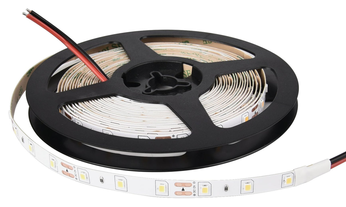 LED-Streifen, 5 m Länge, 2700 K warmweißes Licht, 60 LED/m, 12 V, 8 mm.