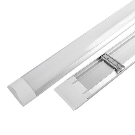 LED-Unterbauleuchte, 40W, 120cm, 3320 Lumen, 3000 K (warmweiß).